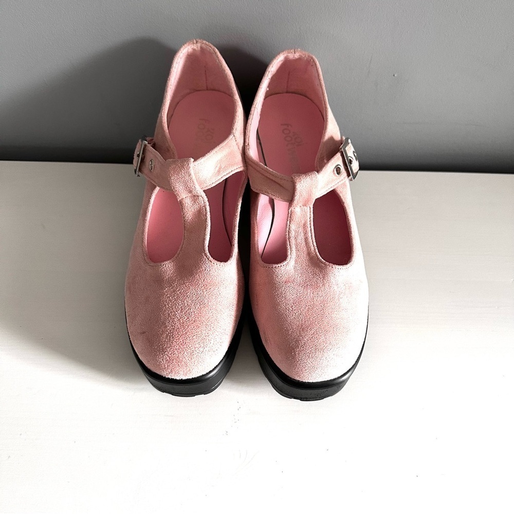 Koi Footwear Pink Suede Mary Jane Platform size 8
